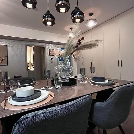 Flh - La Vie En Rose Gold W Balcony & Free Parking Apartment Sibiu