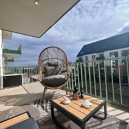 Flh - La Vie En Rose Gold W Balcony & Free Parking